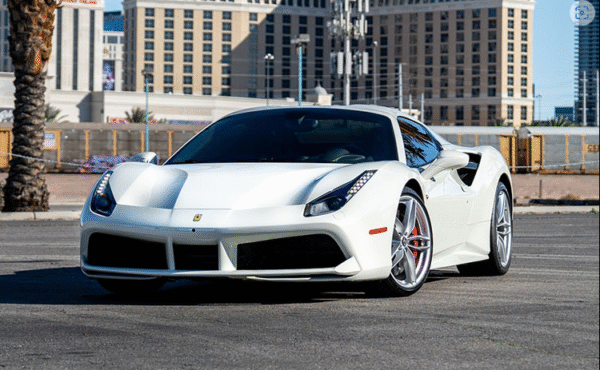 Ferrari 488 Spyder (White)