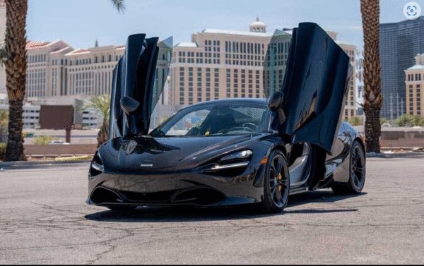 Mclaren 720 Spyder (Black)